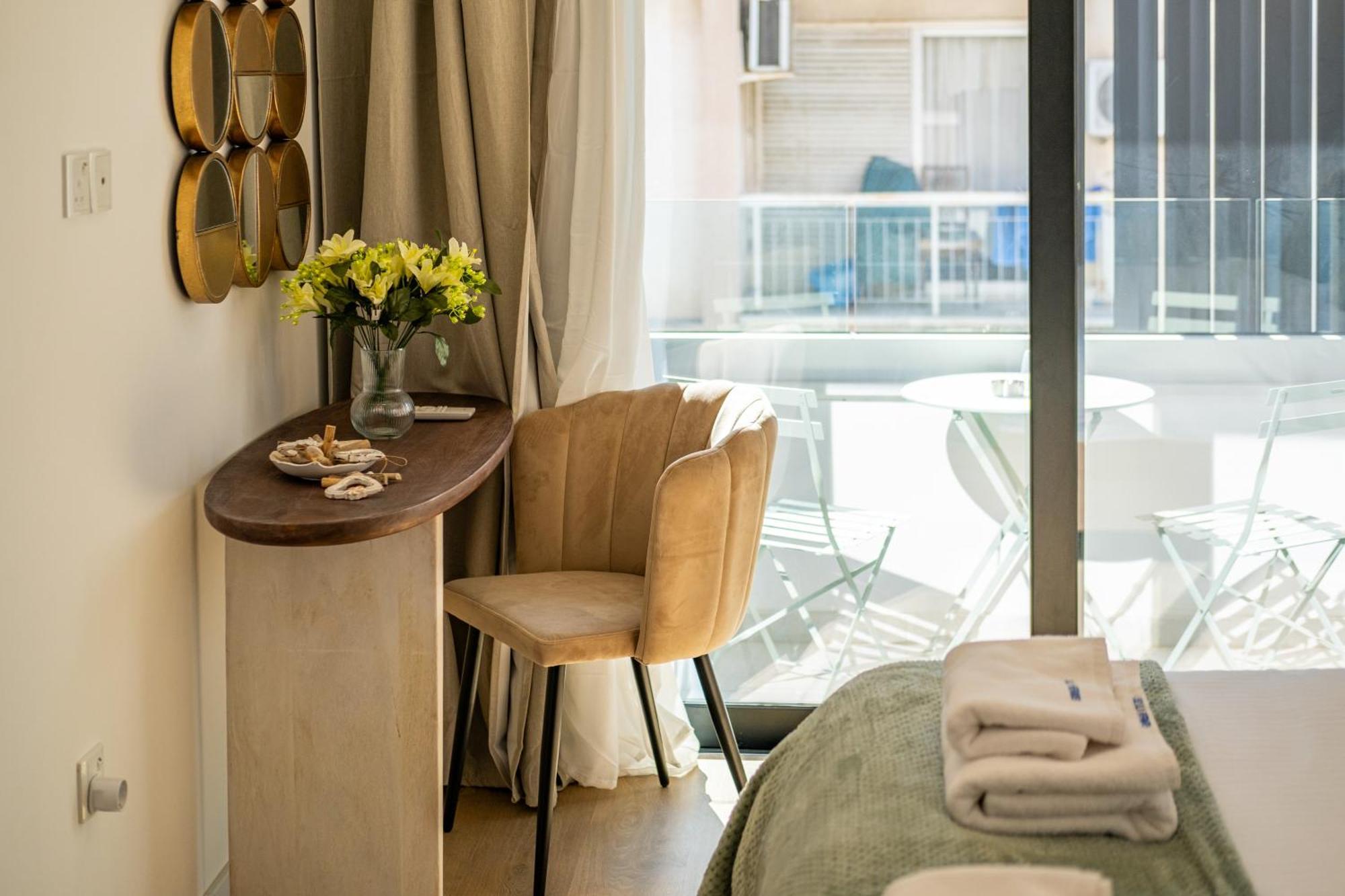 Lazuli Hermes Apartments Lárnaka Kültér fotó